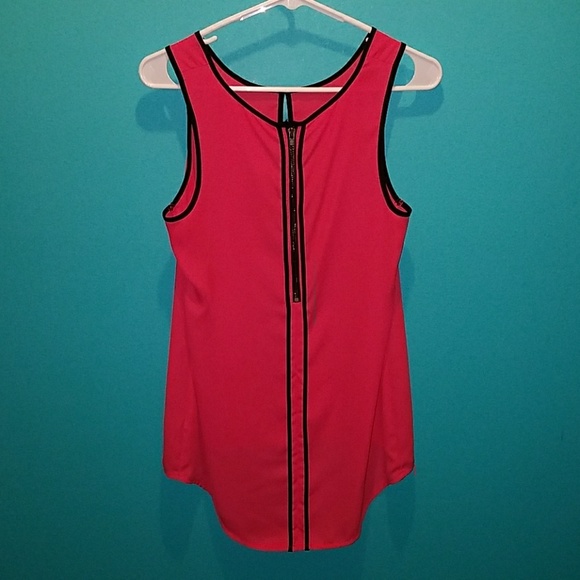 Coral top - Picture 2 of 4